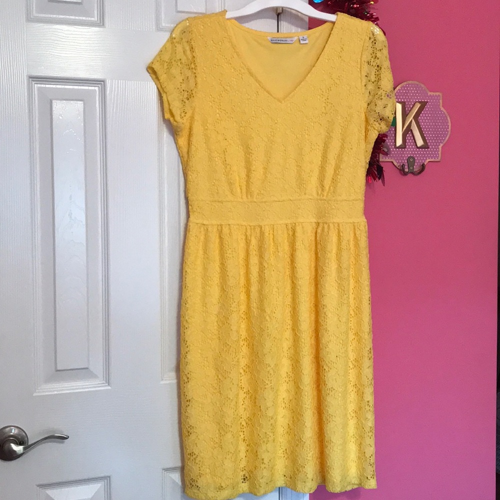 Yellow Isaac Mizrahi dress